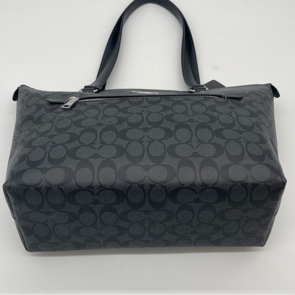 Coach Tote - Picture 11 of 13